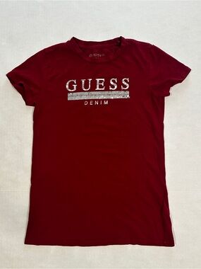 GUESS Kids Burgundy Short Sleeve Logo Tee with Silver Sequin Accent.  Size 14.